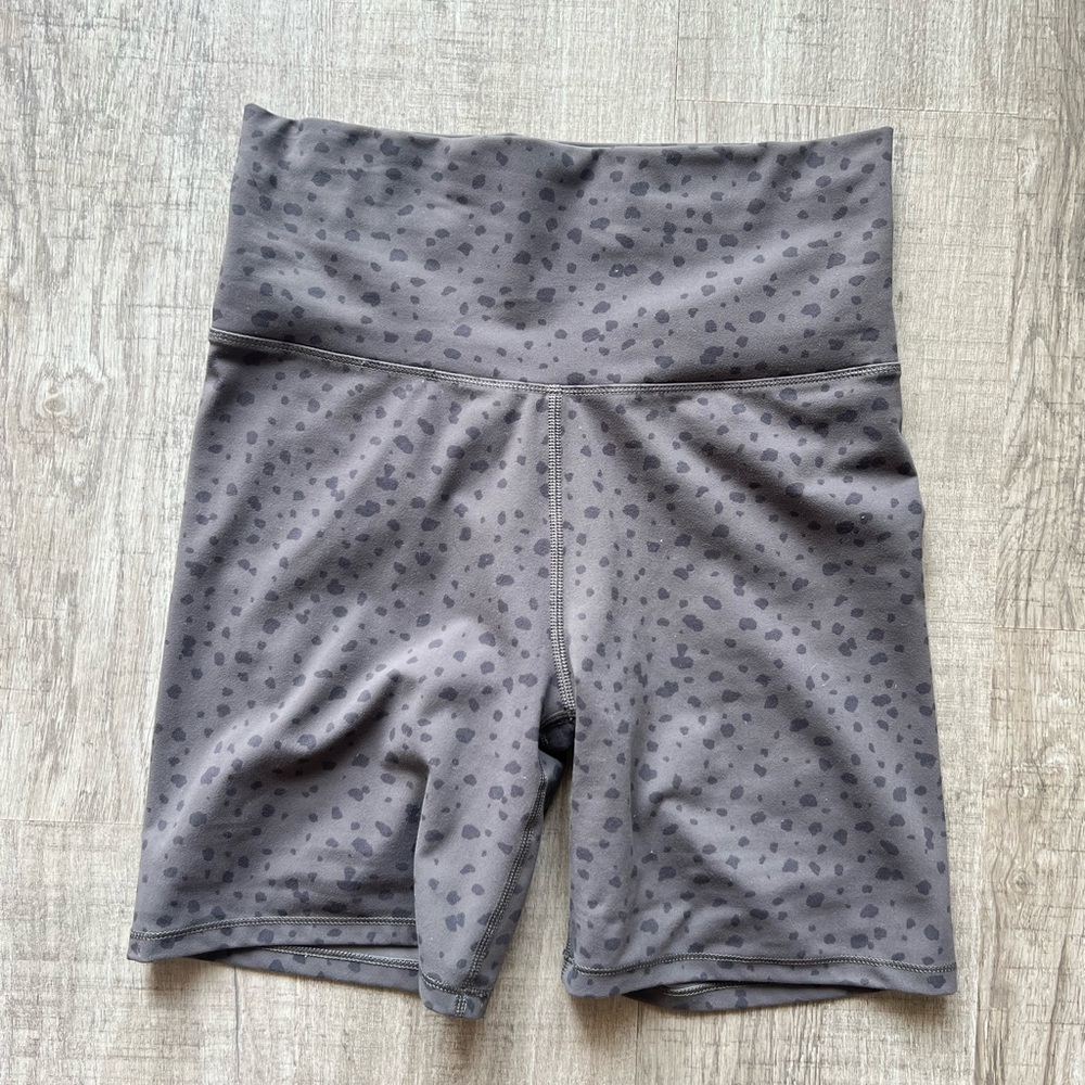 Vuori Studio Printed Short